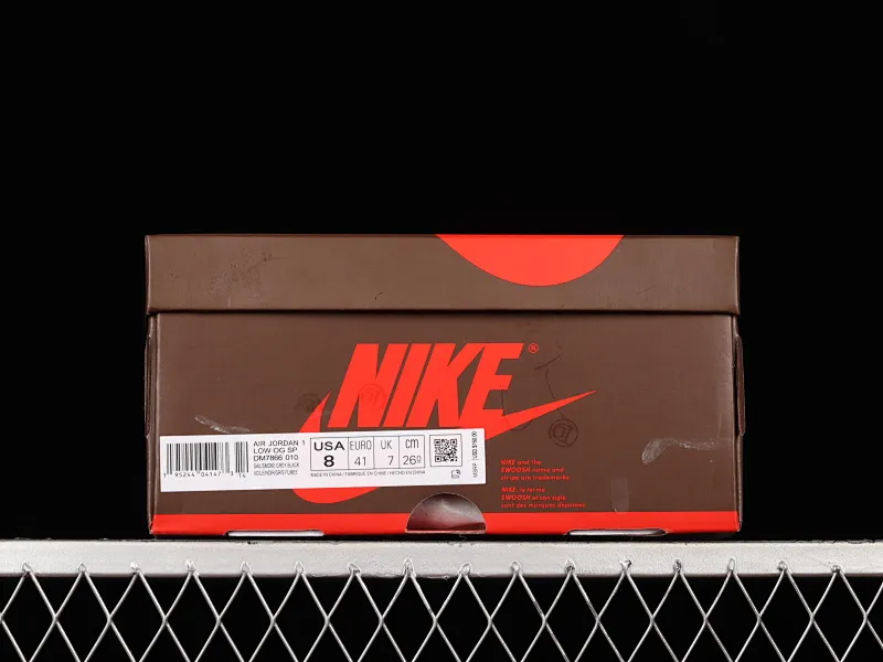All categories Air Jordan Jordan series basketball shoes Air Jordan 1 Low Travis Scott x Air Jordan 1 Low OG AJ1 Joe 1 white black gray barb joint casual sports basketball shoes DM7866-010